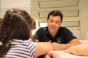 Crianças e adolescentes em acolhimento social de Cascavel recebem visita e presentes de policiais penais