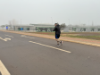 Corredor de rua percorre 18 km com o propósito de destacar o trabalho da Polícia Penal em Cascavel