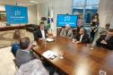 O Paraná cria escritório social para atender indivíduos que deixam o sistema prisional e passam a usar tornozeleira eletrônica. A abertura foi autorizada pelo governador Beto Richa, nesta terça-feira (06/06). O local ofertará diversos serviços de cidadania para auxiliar na reintegração social.Curitiba, 06-06-17.Foto: Arnaldo Alves / ANPr.