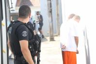 Deppen transfere 47 presos do Litoral à RMC para esvaziar cadeias públicas antes e depois do Carnaval