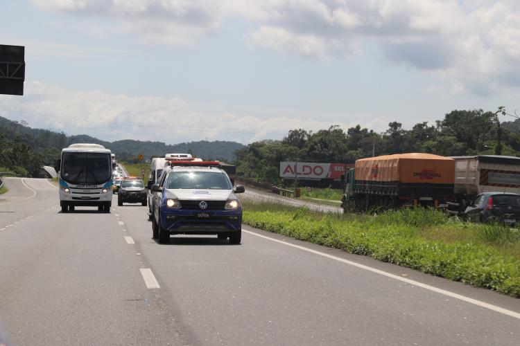 Deppen transfere 47 presos do Litoral à RMC para esvaziar cadeias públicas antes e depois do Carnaval