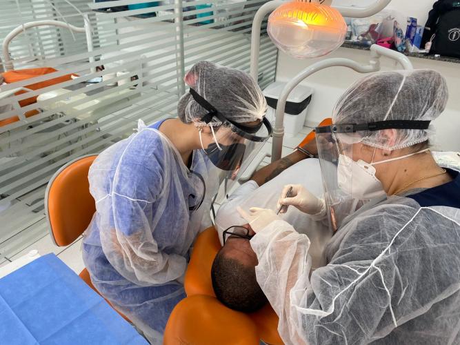 Em Ponta Grossa, Deppen firma parceria para atendimento odontológico aos presos