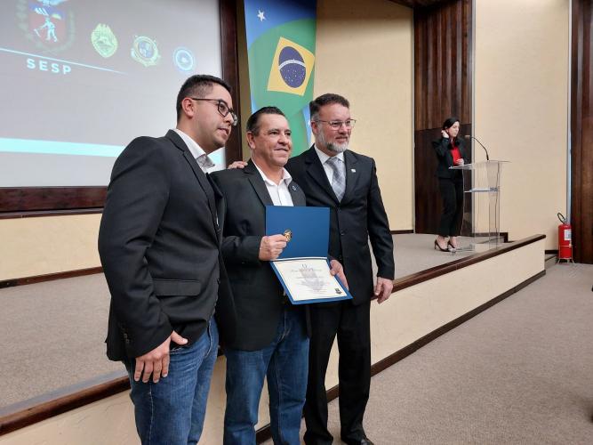 Veteranos da Polícia Penal do Paraná são homenageados em evento da Secretaria Estadual de Segurança Pública – Sesp