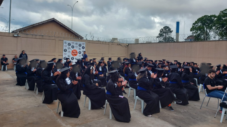 Centro de Integração Social realiza formatura de capacitação 84 mulheres privadas de liberdade
