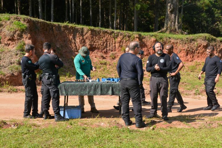 Policiais penais recebem capacitação para difundirem novas técnicas de segurança