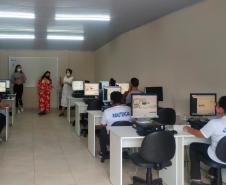 Presos recebem certificados de cursos profissionalizantes