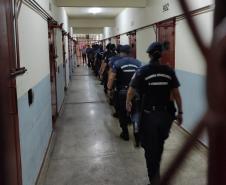 Polícia Penal do Paraná ministra instruções de técnicas não letais a 60 alunos da Guarda Municipal de Londrina