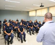 Polícia Penal do Paraná ministra instruções de técnicas não letais a 60 alunos da Guarda Municipal de Londrina