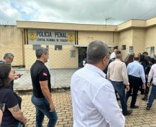 Paraná visita unidades prisionais e central de monitoramento eletrônico de Goiânia