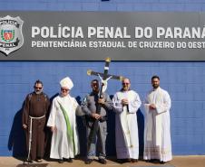 Caminhada marca celebração do “Jubileu dos Encarcerados” na Penitenciária Estadual de Cruzeiro do Oeste