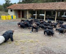 Ao todo, 32 profissionais tiveram aulas teóricas e práticas que aconteceram no Complexo Penitenciário de Piraquara, na Região Metropolitana de Curitiba.