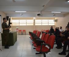 Agentes penitenciários participam de curso de habilitação em fuzil e armeiro no Exército Brasileiro - Curitiba, 20/09/2021