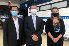 Paraná recebe do governo federal mais dois ônibus adaptados para transporte de presos