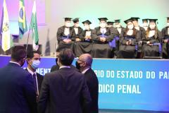 Convênios do Departamento Penitenciário com outras instituições proporcionam os cursos de qualificação profissional aos presos, que serão ampliados neste semestre. As novas penitenciárias já virão com a estrutura montada para oferecer a capacitação.