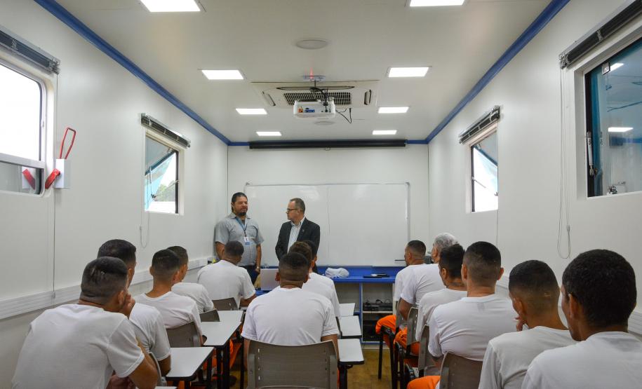 Projeto de Educação com apoio do Senai–PR oferece capacitação a apenados no Paraná