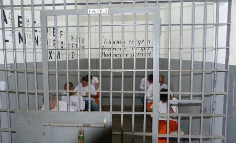 206 pessoas privadas de liberdade de Londrina participam do vestibular da UEL