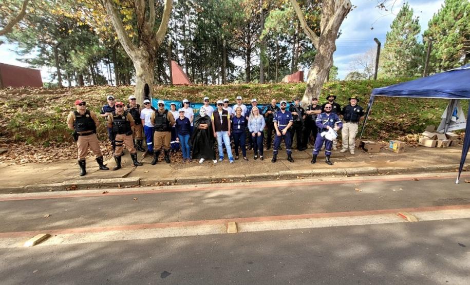 Maio Amarelo: Polícia Penal do Paraná realiza ações de educação no trânsito e prevenção de acidentes