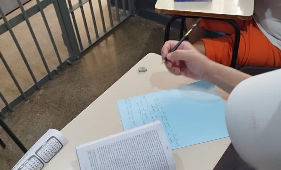 Unidades prisionais de Foz do Iguaçu batem recorde de 42% de participantes no programa de remição pela leitura