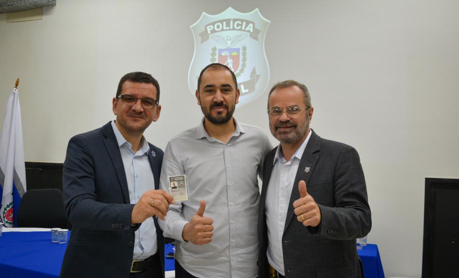 Polícia Penal do Paraná inicia entrega de novas identidades funcionais aos servidores