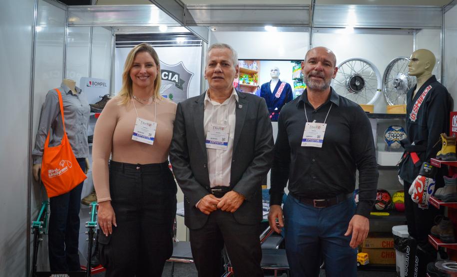 Polícia Penal expõe materiais produzidos através da mão de obra prisional paranaense em feira industrial