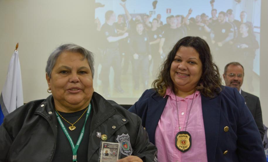 Polícia Penal do Paraná inicia entrega de novas identidades funcionais aos servidores