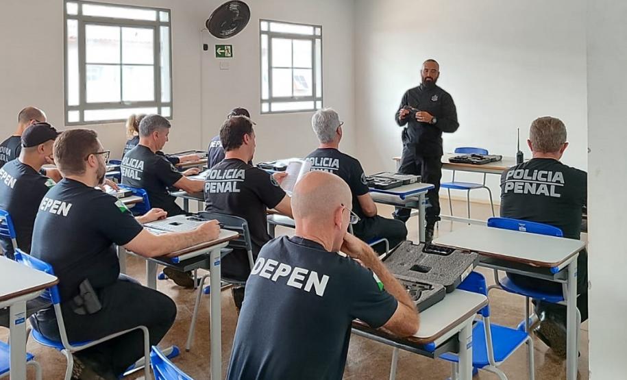 Policiais penais de Maringá são capacitados em habilitação de pistola