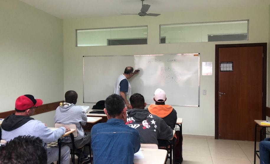 Alunos privados de liberdade participam de ‘aulão’ preparatório para o Encceja PPL