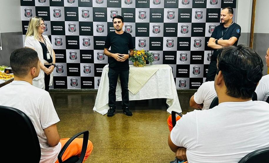 Custodiados de Maringá ganham certificado de Operador de Computadores