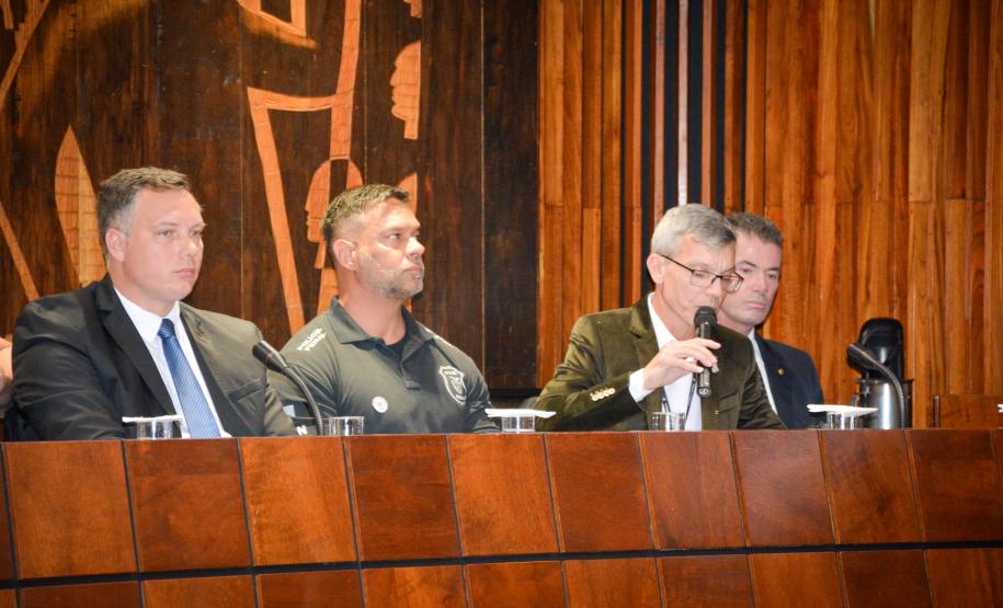 Polícia Penal do Paraná é homenageada na Assembleia Legislativa