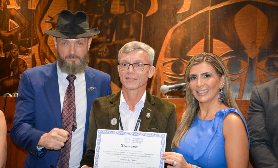 Polícia Penal do Paraná é homenageada na Assembleia Legislativa
