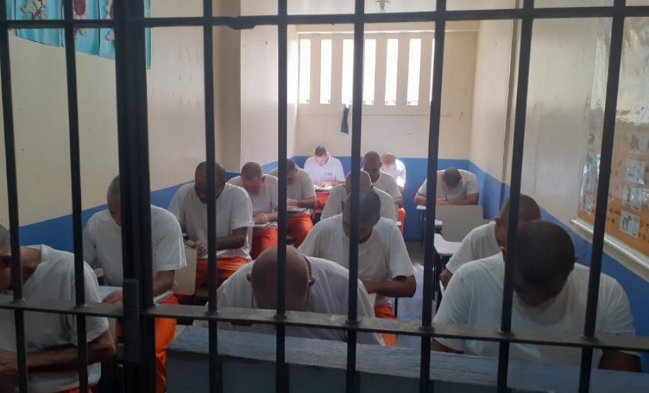 Atividades educacionais em presídios de Foz do Iguaçu retornam com mais de mil estudantes matriculados