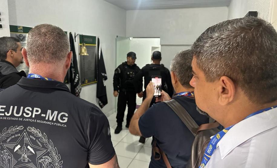 Paraná visita unidades prisionais e central de monitoramento eletrônico de Goiânia