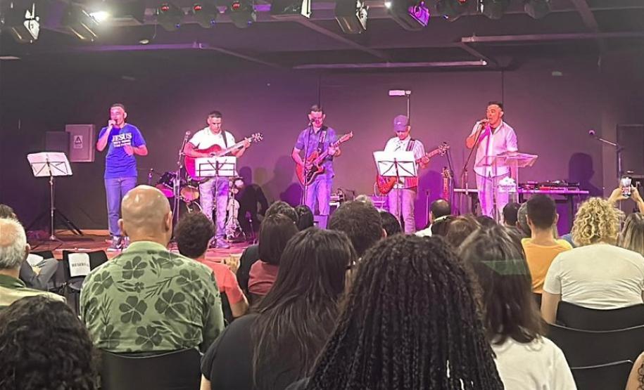 Banda musical formada por apenados faz apresentação na Casa da Cultura de Campo Mourão