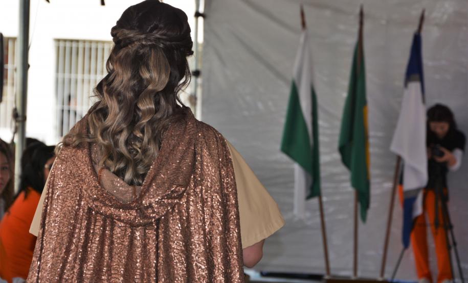 Desfile de Moda na Penitenciária Feminina do Paraná Destaca Talento e Reinserção Social das Custodiadas