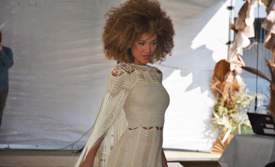 Desfile de Moda na Penitenciária Feminina do Paraná Destaca Talento e Reinserção Social das Custodiadas