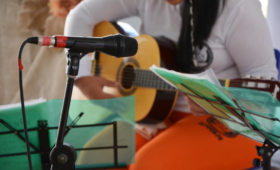 Desfile de Moda na Penitenciária Feminina do Paraná Destaca Talento e Reinserção Social das Custodiadas