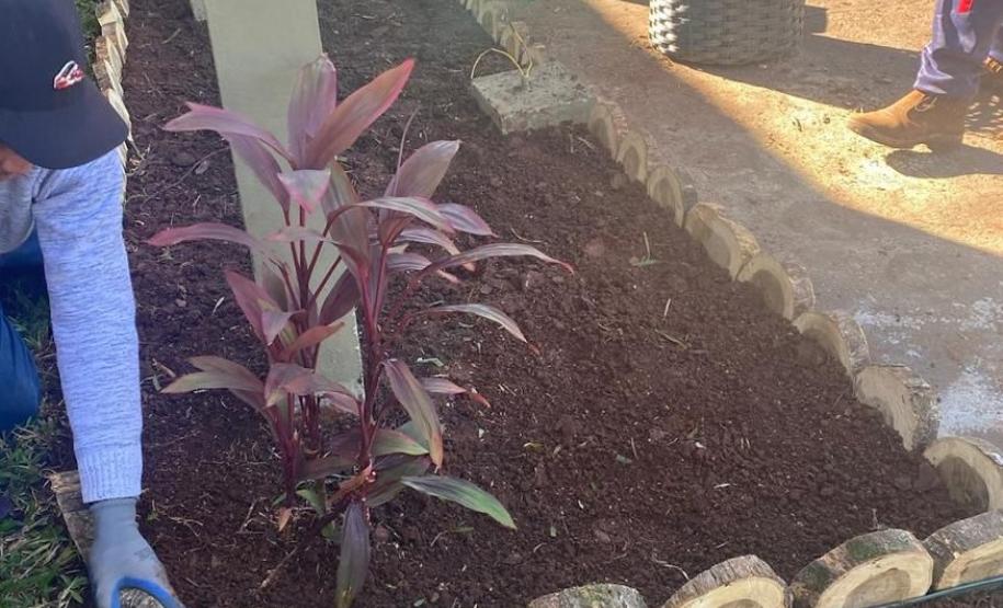 Canteiro de obras com monitorados promove reinserção social em Londrina