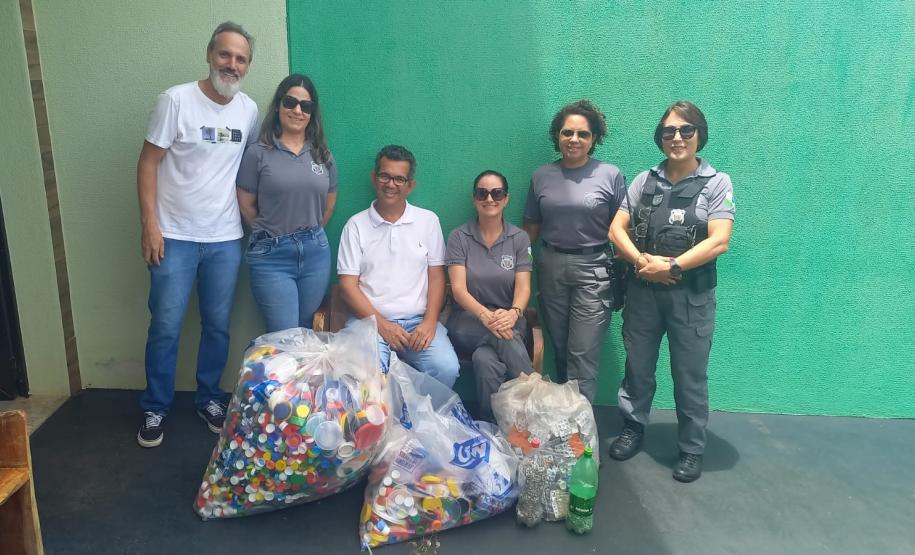 PPPR recolhe tampinhas de plástico em unidades penais em prol de ação social, em Londrina