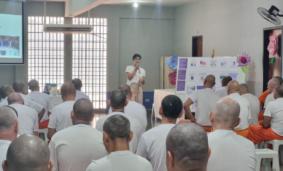 Custodiados de Cascavel recebem palestra sobre educação e prevenção à violência