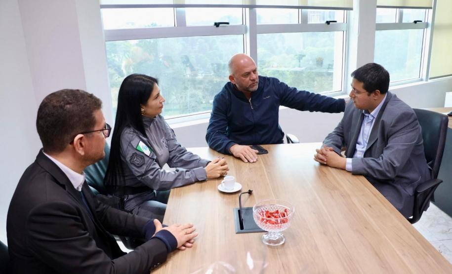 Lei que melhora carreira da Polícia Penal do Paraná é sancionada