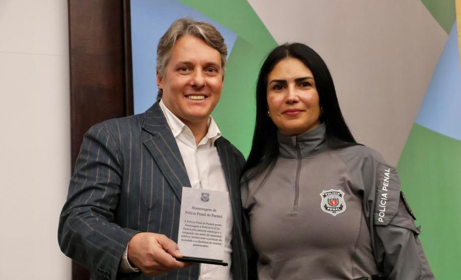 Sistema Penitenciário do Paraná celebra 117 anos com solenidade marcada por homenagens, palestras e reconhecimento institucional