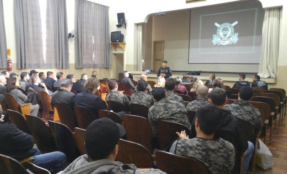 Depen apresenta projeto de implantação de grupos especializados em segurança prisional em Guarapuava Depen apresenta projeto de implantação de grupos especializados em segurança prisional em Guarapuava