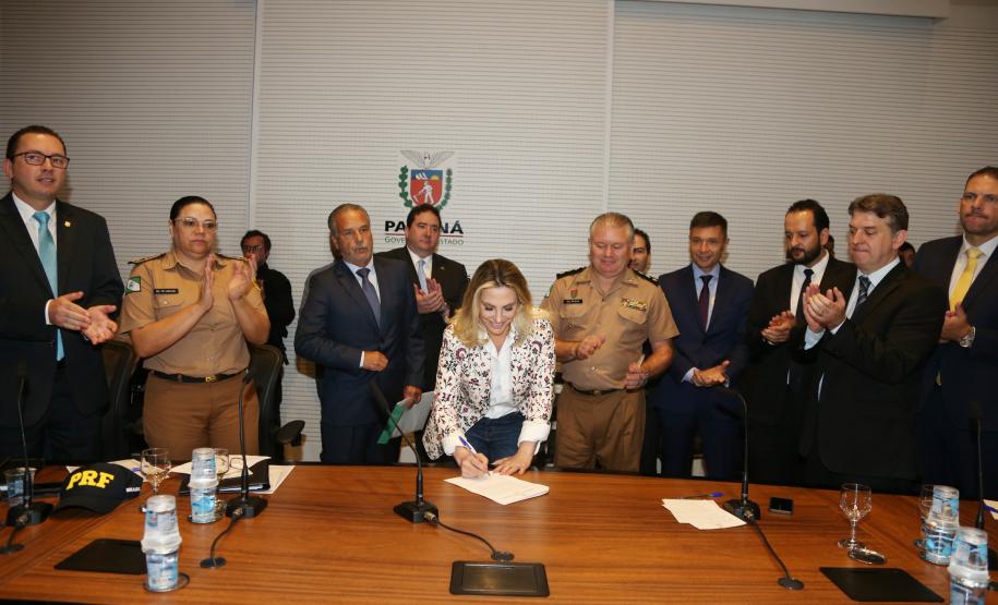 A governadora Cida Borghetti anunciou nesta segunda-feira (30), no Palácio Iguaçu, a criação da secretária especial de Administração Penitenciária.Curitiba, 30/04/2018.Foto: Orlando KIssner/ANPr