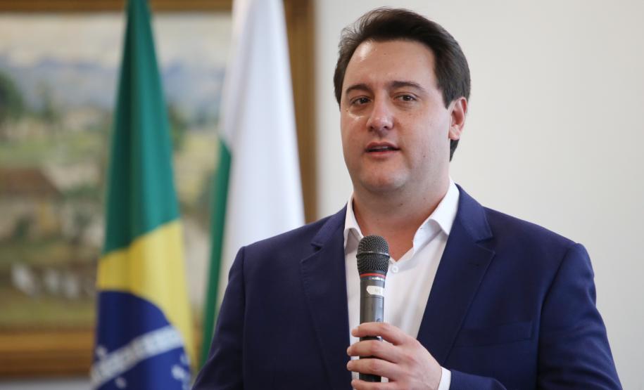O governador Carlos Massa Ratinho Junior entregou nesta quarta-feira armas, rádios comunicadores e veículos de escolta ao Departamento Penitenciário do Paraná (Depen). O objetivo é equipar e modernizar o sistema prisional do Estado. Curitiba, 08/05/2019. Foto: José Fernando Ogura/ANPr