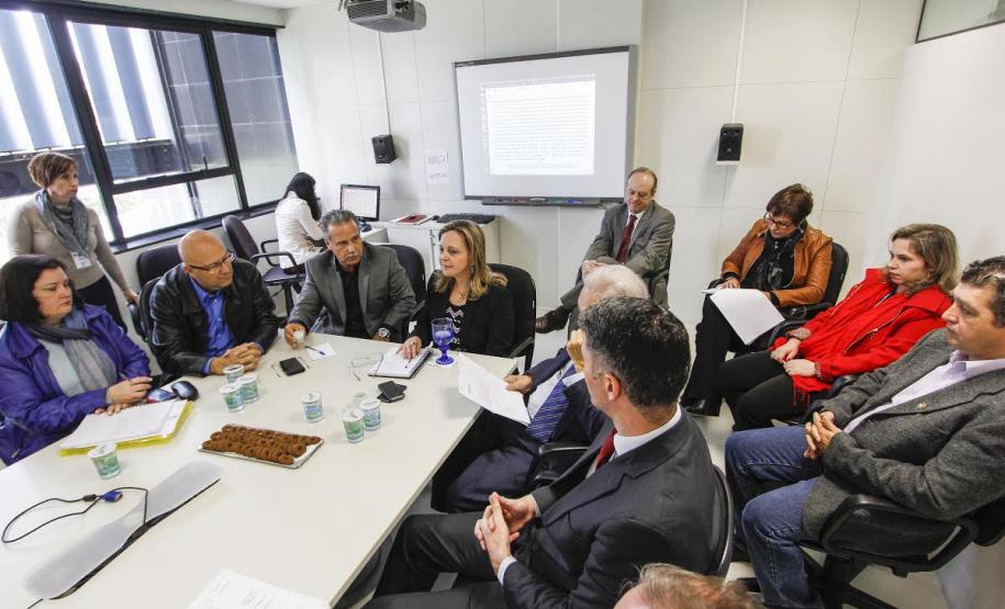 Reunião foi realizada na Secretaria da Administração e da Previdência