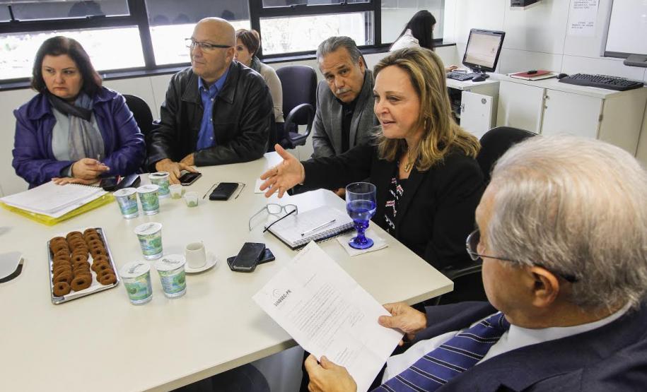 Reunião foi realizada na Secretaria da Administração e da Previdência