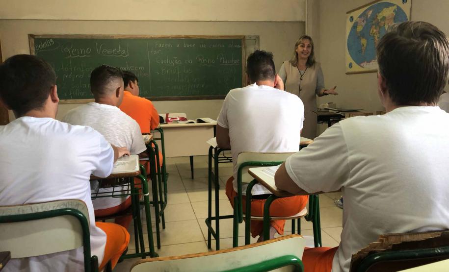 SESP e UNILA fecham convênio para projeto educacional no sistema prisional de Foz do Iguaçu SESP e UNILA fecham convênio para projeto educacional no sistema prisional de Foz do Iguaçu