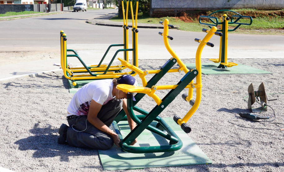 Presos do regime semiaberto em Piraquara trabalham para melhorar a cidade