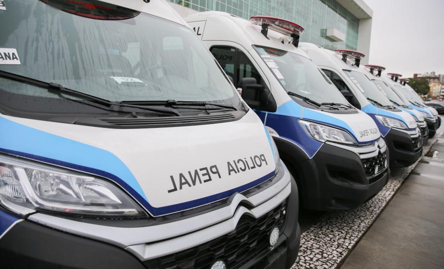 Viatuas Depen O Governador Carlos Massa Ratinho Junior entrega nesta quarta-feira (29/07), viaturas para o Departamento Penitenciário do Paraná (Depen) no Palácio Iguaçu. Curitiba, 29/07/2020 - Foto: Geraldo Bubniak/AEN