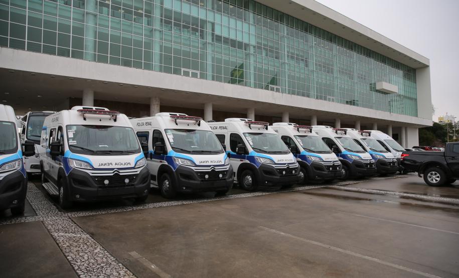 Viatuas Depen O Governador Carlos Massa Ratinho Junior entrega nesta quarta-feira (29/07), viaturas para o Departamento Penitenciário do Paraná (Depen) no Palácio Iguaçu. Curitiba, 29/07/2020 - Foto: Geraldo Bubniak/AEN